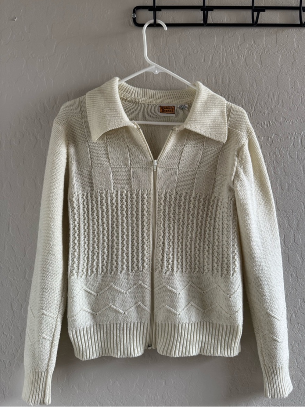 Vintage Cream Zip-Front Knit Sweater with Collar